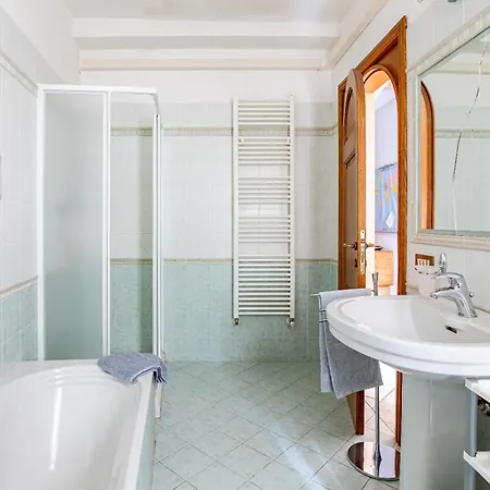 Verynearthetowerpisa Ideal For Families & Friends Апартаменты