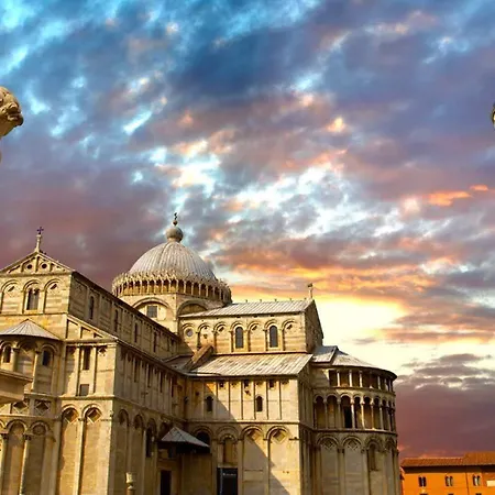 Verynearthetowerpisa Ideal For Families & Friends *