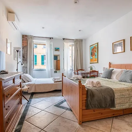 Verynearthetowerpisa Ideal For Families & Friends *