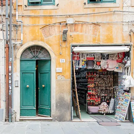Homestay Very Near The Tower Pisa